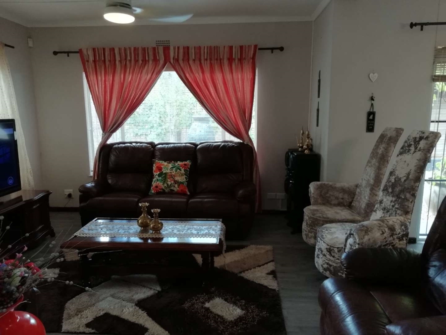 3 Bedroom Property for Sale in Blydeville Northern Cape